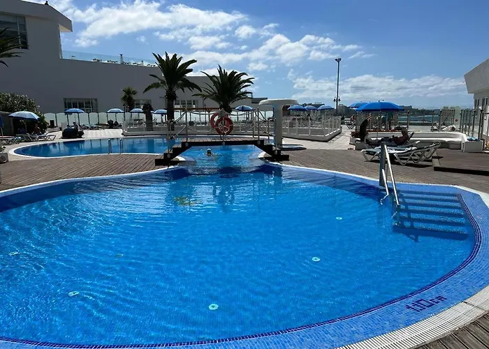 Sunny 3bed In The With The Ocean View On The 1st Coastline Apartmán *