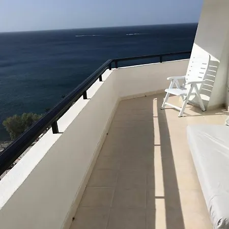아파트 Sunny 3bed In The With The Ocean View On The 1st Coastline 아데제