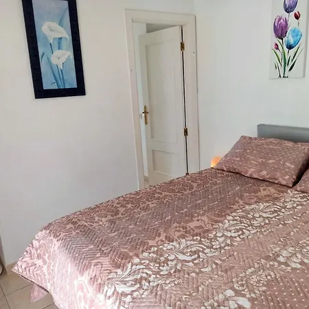 Cozy In The Center Of On The 1st Coastline Apartment