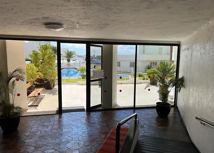 Sunny 3bed In The With The Ocean View On The 1st Coastline شقة